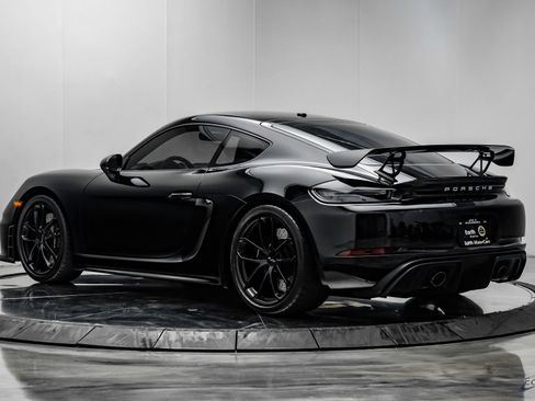 Used 2021 Porsche 718 Cayman GT4 RWD image 11
