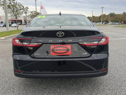 Certified 2025 Toyota Camry LE image 5