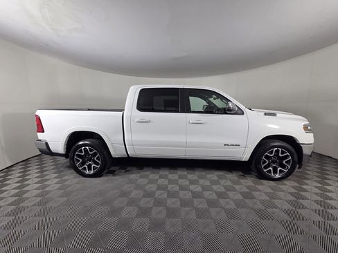 Used 2025 RAM 1500 Laramie AWD/4WD image 4