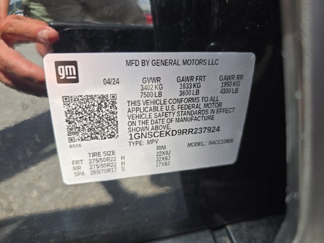 Certified 2024 Chevrolet Suburban RST RWD image 33