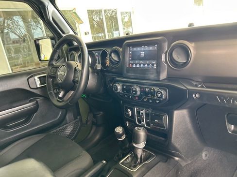 Used 2021 Jeep Wrangler Unlimited Sport image 21