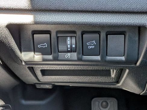 Used 2024 Subaru Outback Premium AWD/4WD image 18