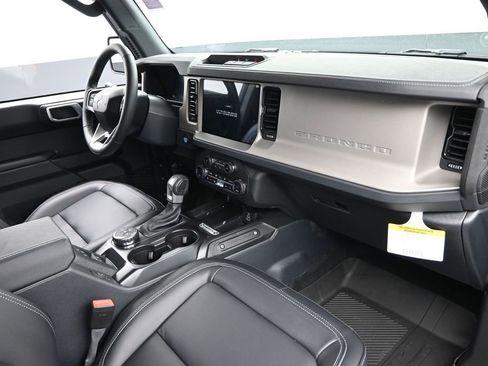 New 2026 Ford Bronco Outer Banks AWD/4WD image 39