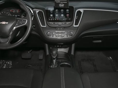 Used 2023 Chevrolet Malibu LT FWD image 30