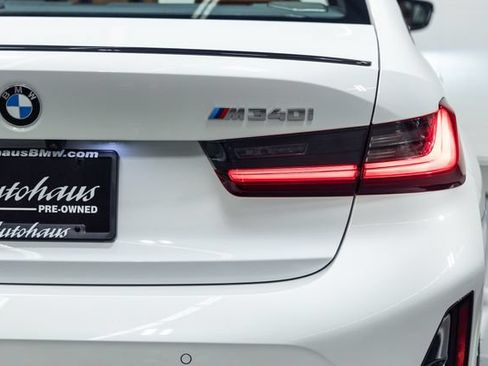 Used 2026 BMW M340i Sedan w/ Premium Package RWD image 8