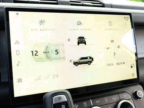New 2026 Land Rover Defender 110 X-Dynamic SE AWD/4WD image 34