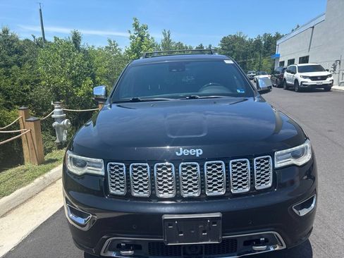 Used 2017 Jeep Grand Cherokee Overland w/ Jeep Active Safety Group AWD/4WD image 14