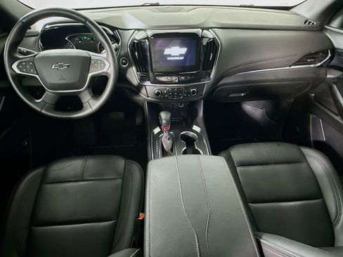 Used 2023 Chevrolet Traverse RS FWD image 17