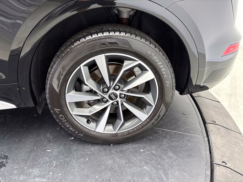 Certified 2023 Audi Q5 2.0T Premium w/ Convenience Package AWD/4WD image 17
