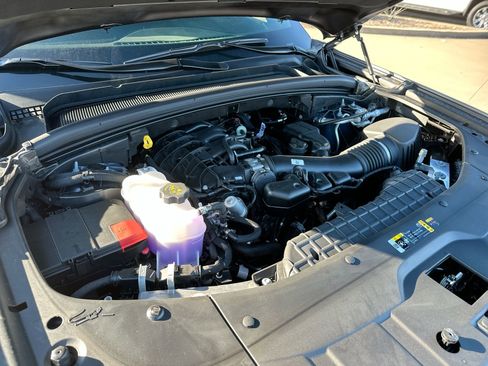 New 2025 Jeep Grand Cherokee L Laredo w/ Luxury Tech Group I image 25