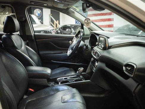 Used 2020 Hyundai Santa Fe SEL w/ Convenience + Premium Package image 14