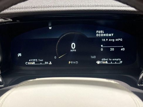 Certified 2023 Lincoln Aviator Black Label w/ Class IV Trailer Tow Package AWD/4WD image 18