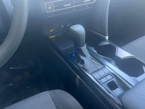 Used 2025 Toyota Camry LE FWD image 40