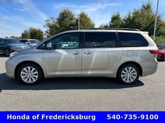 Used 2017 Toyota Sienna XLE Premium video 3
