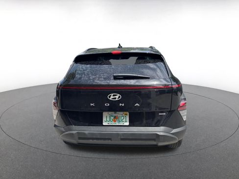 Used 2025 Hyundai Kona SEL AWD/4WD image 5