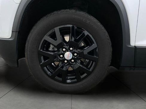 Used 2023 GMC Acadia SLT w/ Preferred Package image 13