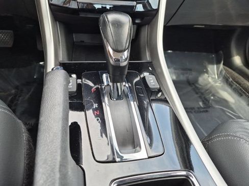 Used 2016 Honda Accord EX-L image 12