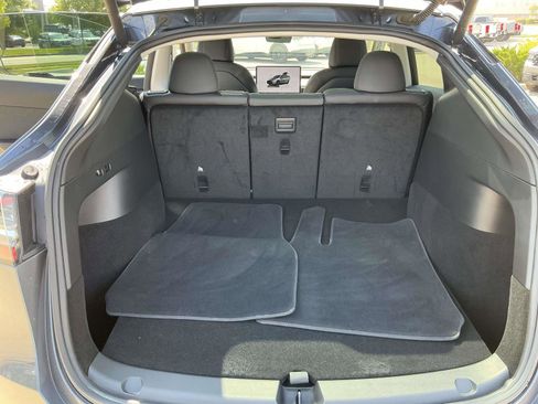 Used 2022 Tesla Model Y Performance image 22