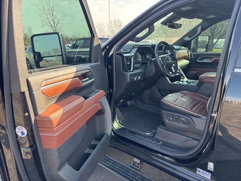 Used 2024 GMC Sierra 2500 Denali Ultimate image 21