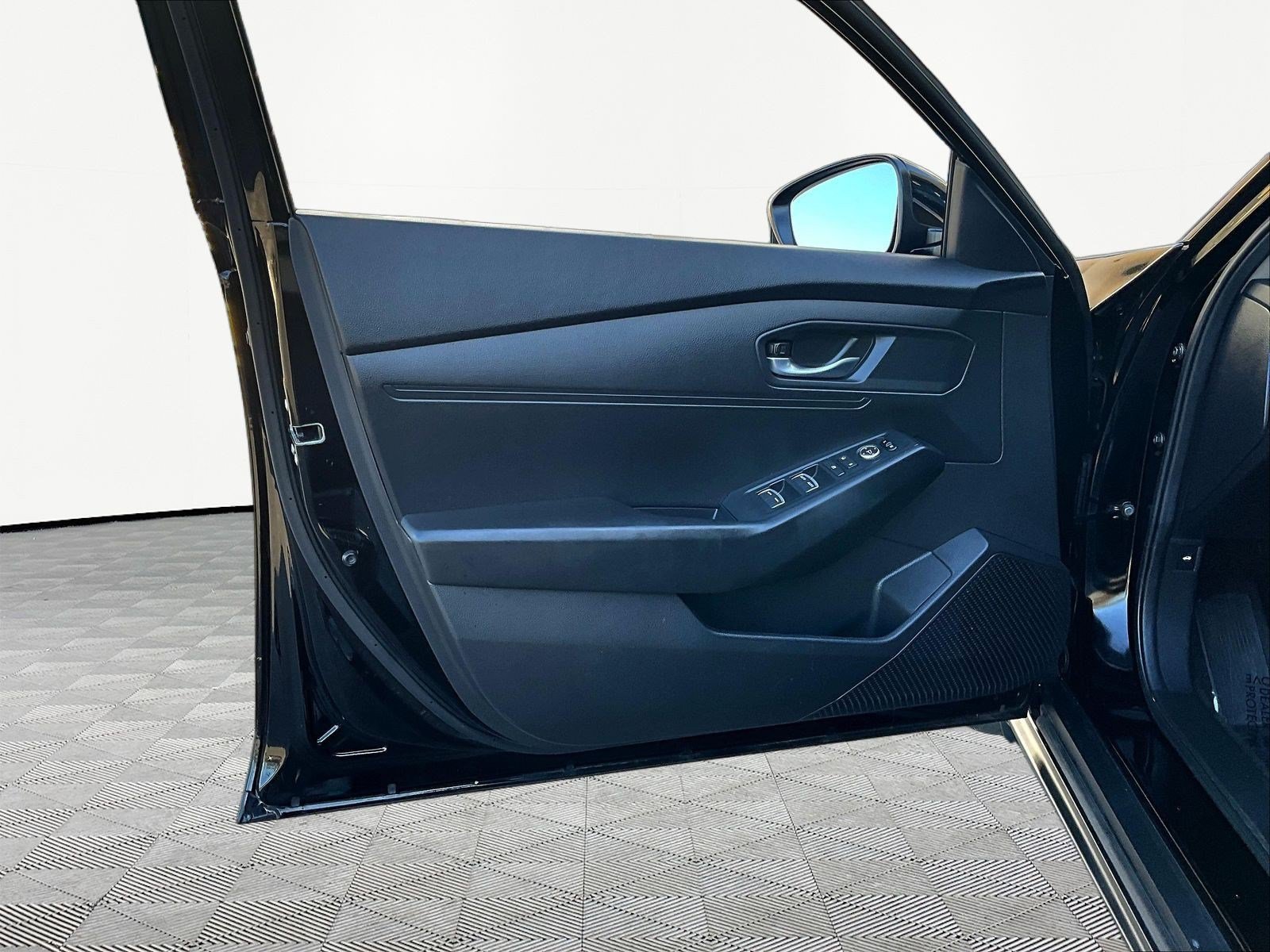 Used 2025 Honda Accord LX image 19