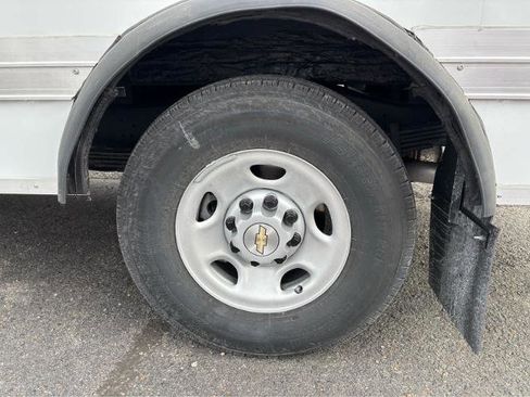 New 2025 Chevrolet Express 3500 w/ Power Convenience Package image 7