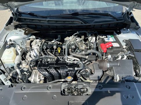 Used 2024 Nissan Altima 2.5 SV FWD image 27