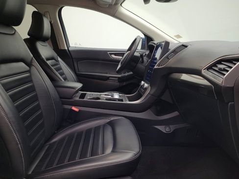 Used 2023 Ford Edge SEL image 21