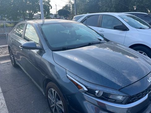 Used 2024 Kia Forte LXS FWD image 3
