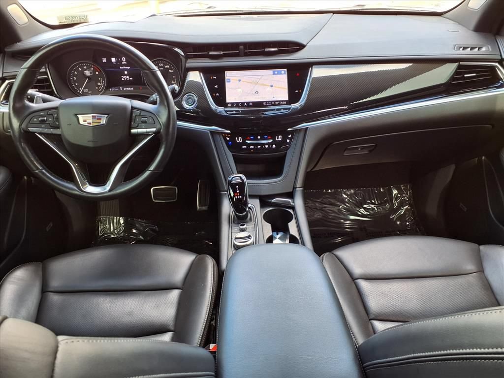 Used 2024 Cadillac XT6 Sport w/ Technology Package AWD/4WD image 15