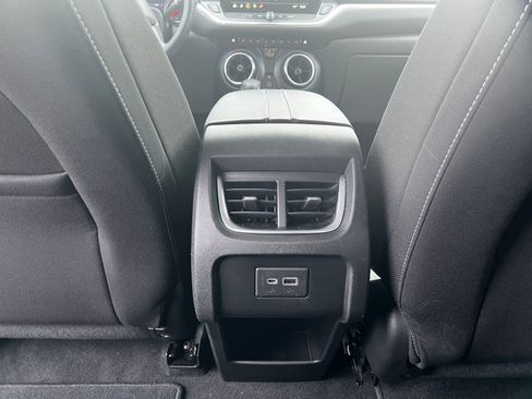 Used 2023 Chevrolet Blazer LT w/ Driver Confidence Package image 8