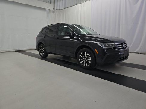 Used 2023 Volkswagen Tiguan S w/ Driver Assistance Package AWD/4WD image 3