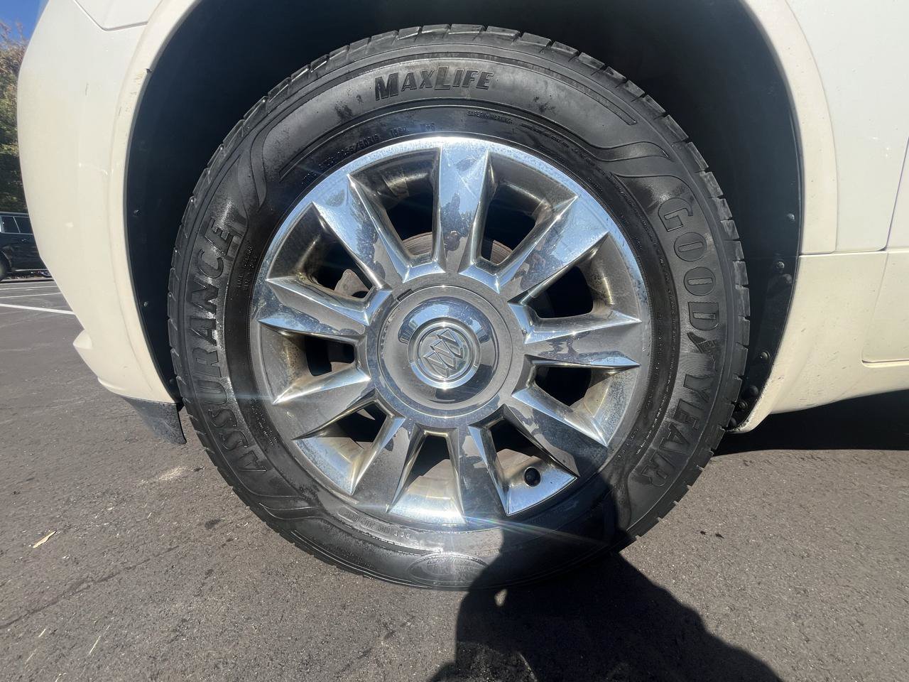Used 2015 Buick Enclave Leather AWD/4WD image 21