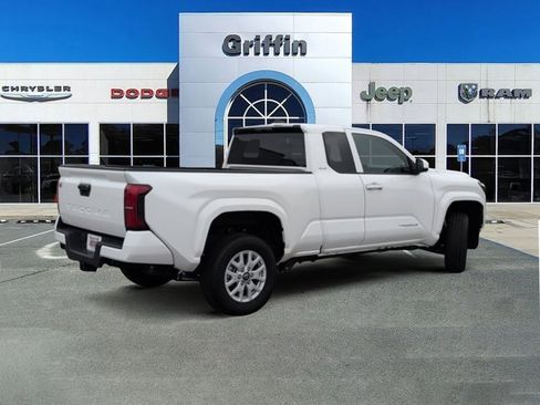 Used 2024 Toyota Tacoma SR5 image 4