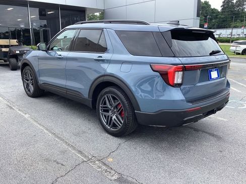 Used 2025 Ford Explorer ST-Line w/ Premium Package RWD image 5