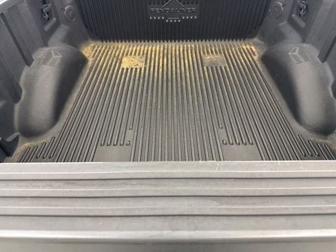 Used 2015 Ford F150 XLT w/ Equipment Group 302A Luxury AWD/4WD image 31