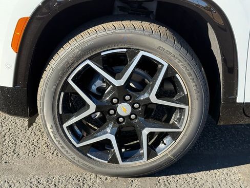 New 2026 Chevrolet Traverse High Country image 9