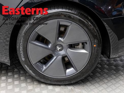 Used 2023 Tesla Model 3 Standard Range RWD image 8