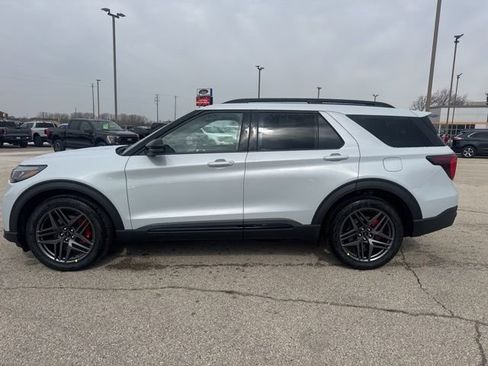 New 2026 Ford Explorer ST w/ Sun And Sound Package AWD/4WD image 6