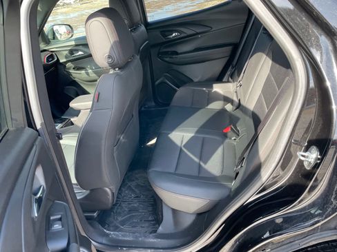 Used 2022 Chevrolet TrailBlazer RS image 16