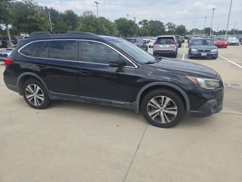 Used 2018 Subaru Outback 3.6R Limited AWD/4WD image 2
