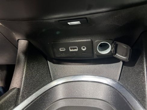 Used 2023 Chevrolet Malibu LT image 37