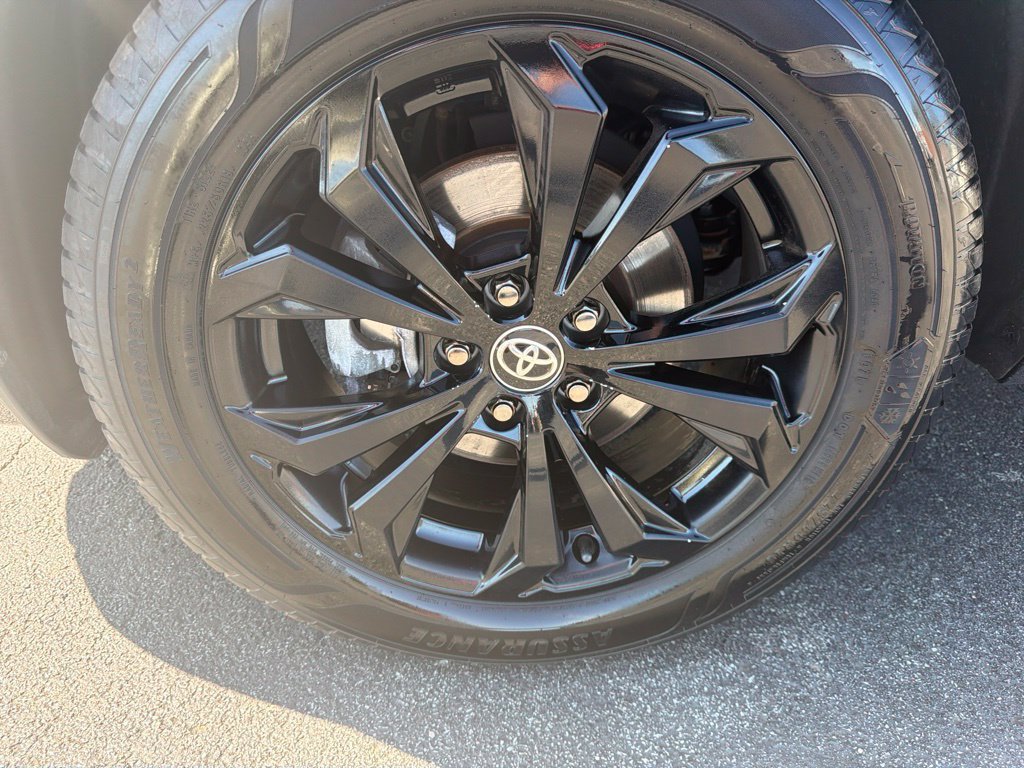 Used 2022 Toyota RAV4 XSE AWD/4WD image 9
