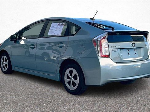 Used 2015 Toyota Prius Four image 5