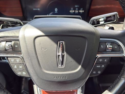 Used 2023 Lincoln Navigator Reserve AWD/4WD image 23