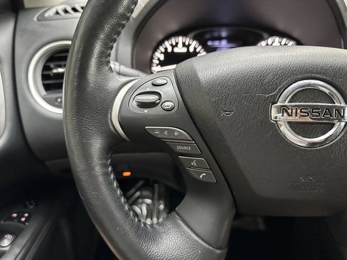 Used 2020 Nissan Pathfinder SL AWD/4WD image 23