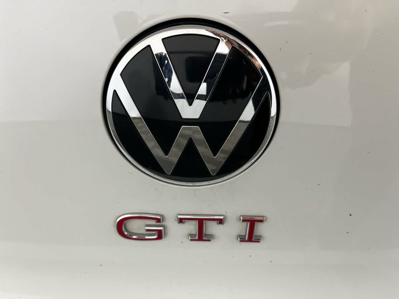 Used 2023 Volkswagen GTI SE FWD image 11