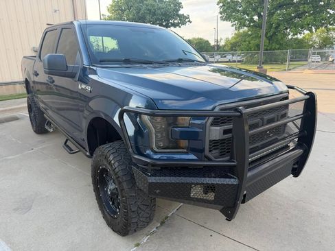 Used 2015 Ford F150 XLT image 3