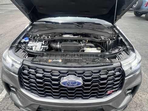Used 2025 Ford Explorer ST w/ Sun And Sound Package AWD/4WD image 5