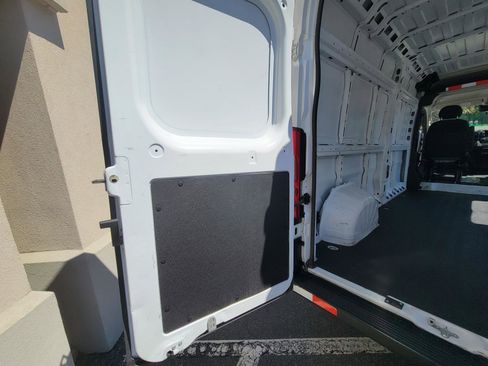 Used 2025 RAM ProMaster 2500 w/ Convenience Group FWD image 22