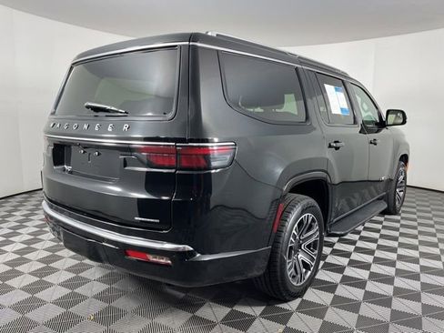 Used 2024 Jeep Wagoneer Series II w/ Flexible Seating Group RWD image 12